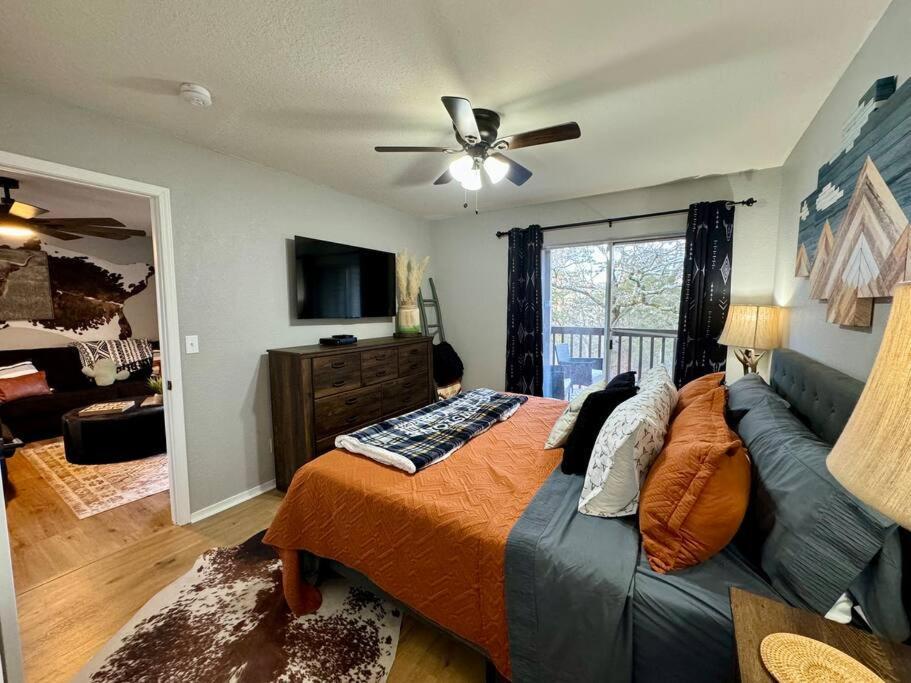 Modern Comfort: Updated Cozy Condo In Indian Point 布蘭森 外观 照片