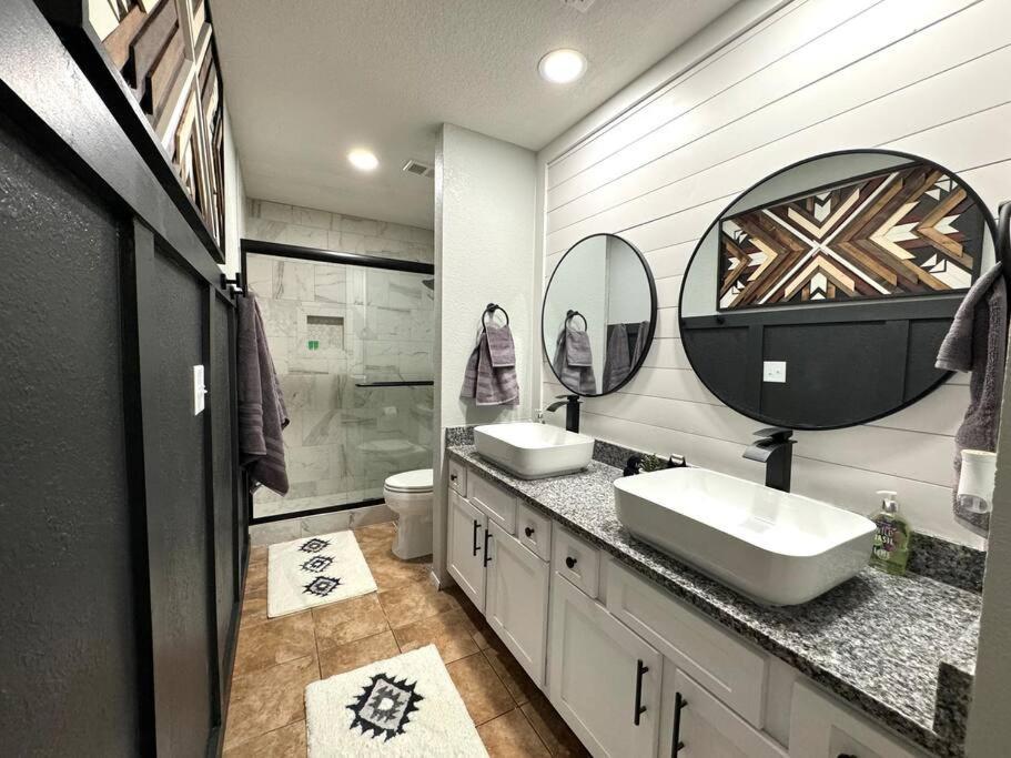 Modern Comfort: Updated Cozy Condo In Indian Point 布蘭森 外观 照片