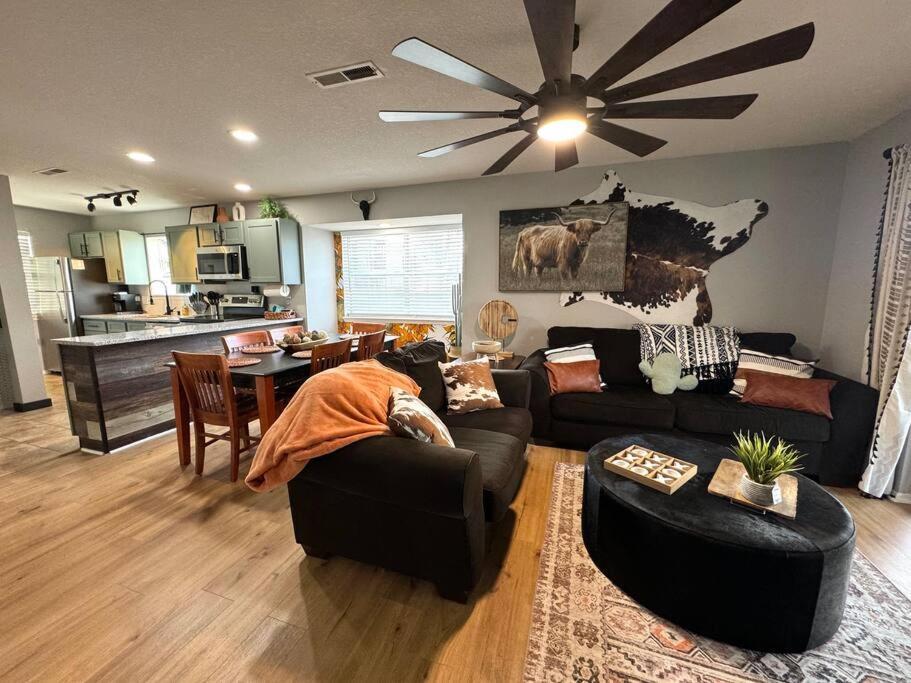 Modern Comfort: Updated Cozy Condo In Indian Point 布蘭森 外观 照片